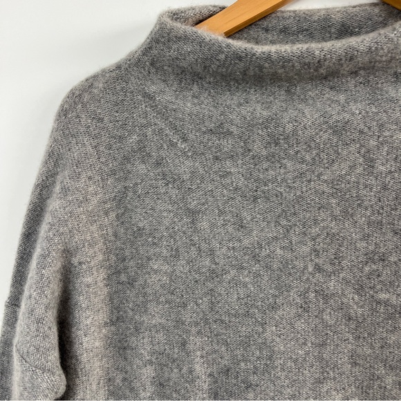 Vince Boiled Cashmere Funnel Neck Pullover Sweater Gray Size Medium - Picture 4 of 11